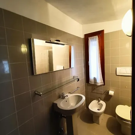 Il Nido - In Posizione Strategica Guest house *